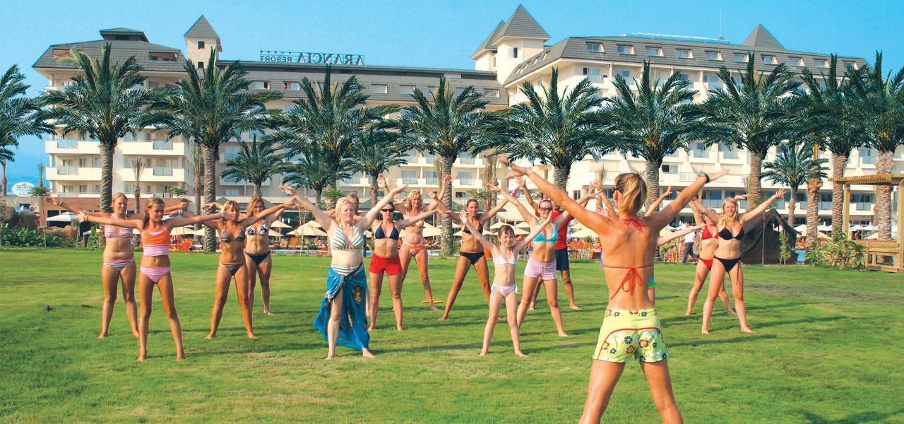 Mc Arancia Resort Hotel Алания Экстерьер фото